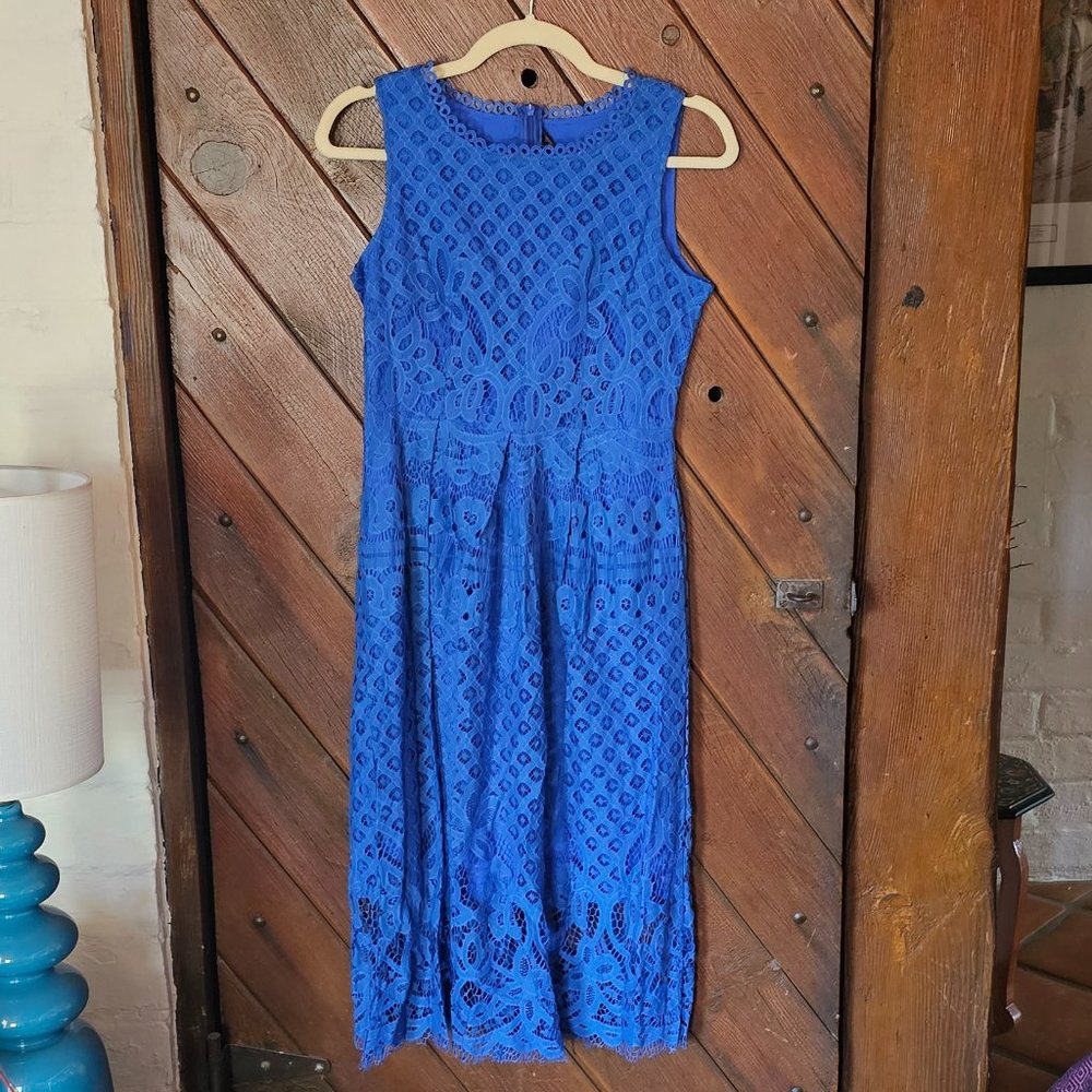 Crochet lined midi sleeveless dress size M, NWT